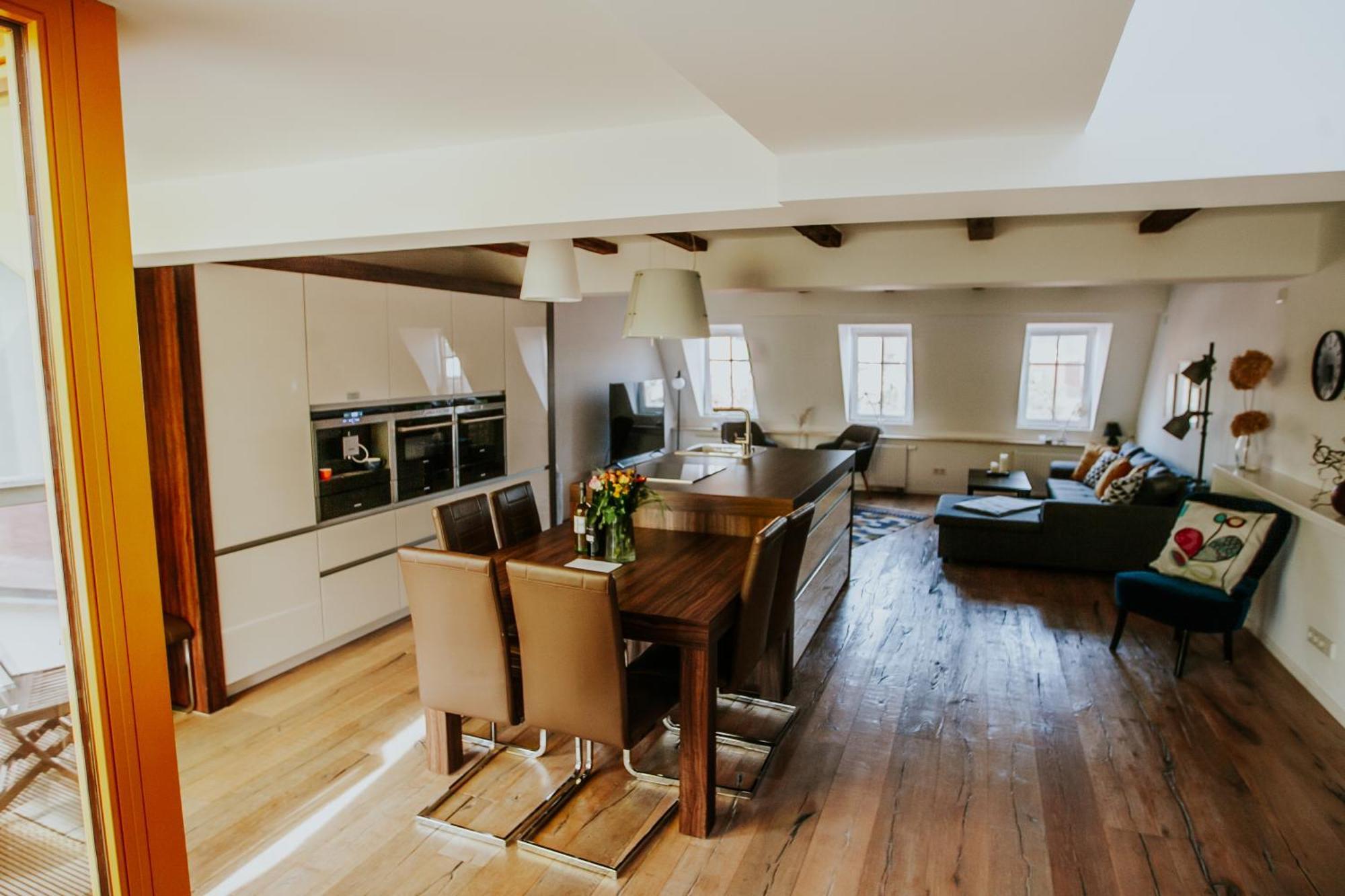 Traumhaftes Apartment Am Dom Mit Grosser Dachterrasse Zwickau Exteriér fotografie